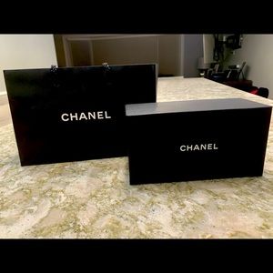Chanel box & gift bag